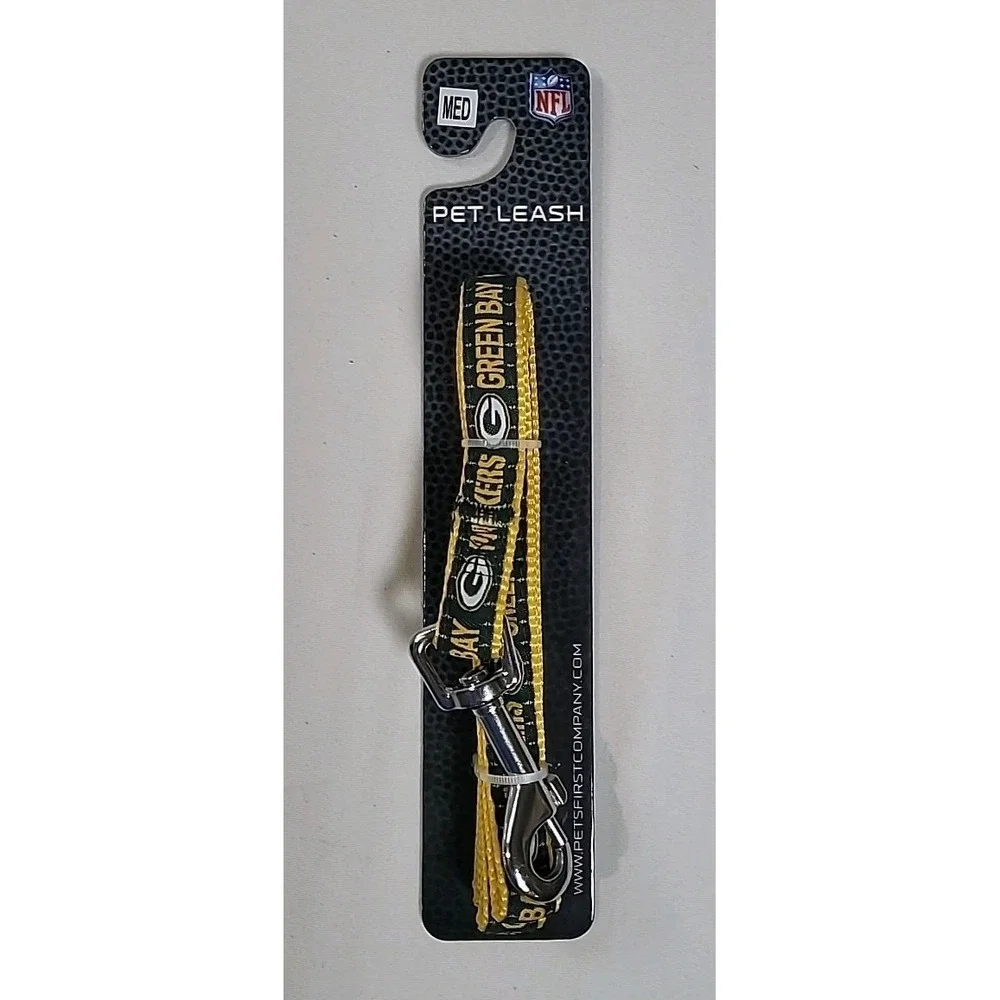 Green Bay Packers Dog Leash Size Medium by Pets First NFL Pet Walk Nylon